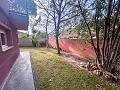 Geräumige Villa mit 7 Schlafzimmern und Pool in Onil in Real Estate Alicante