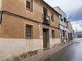 Großes Stadthaus mit Innenhof und Garage in Real Estate Alicante