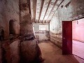 Geräumiges Landhaus mit 8 Zimmern zum Renovieren in Yecla in Real Estate Alicante