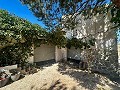 Geräumiges Landhaus mit 8 Zimmern zum Renovieren in Yecla in Real Estate Alicante