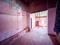 Geräumiges Landhaus mit 8 Zimmern zum Renovieren in Yecla in Real Estate Alicante