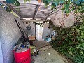 Geräumiges Landhaus mit 8 Zimmern zum Renovieren in Yecla in Real Estate Alicante