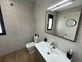Schöner Neubau mit Pool in Real Estate Alicante