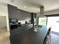 Schöner Neubau mit Pool in Real Estate Alicante