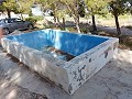 Maison de campagne partiellement réformée avec 4 chambres et 1 salle de bain in Real Estate Alicante