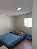 Maison de campagne partiellement réformée avec 4 chambres et 1 salle de bain in Real Estate Alicante