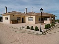 Espectacular villa de 3 dormitorios y 2 baños con piscina in Real Estate Alicante
