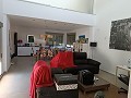 Villa grande de 4 dormitorios y 2 baños muy cerca de Yecla in Real Estate Alicante
