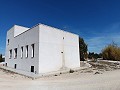 Villa grande de 4 dormitorios y 2 baños muy cerca de Yecla in Real Estate Alicante