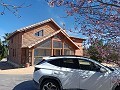 Luxe houten huis met 7 slaapkamers en 4 badkamers in Real Estate Alicante