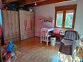 Luxe houten huis met 7 slaapkamers en 4 badkamers in Real Estate Alicante