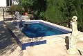 Landhuis met 4/5 slaapkamers, inclusief een apart gastenappartement en zwembad in Real Estate Alicante