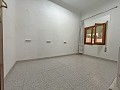 Casa de tres habitaciones y dos baños en Pinoso in Real Estate Alicante