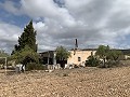 Casa de campo con 4 dormitorios, Garaje y Piscina in Real Estate Alicante