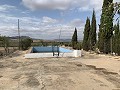 Casa de campo con 4 dormitorios, Garaje y Piscina in Real Estate Alicante