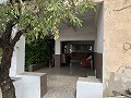 Casa de campo con 4 dormitorios, Garaje y Piscina in Real Estate Alicante