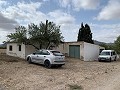 Casa de campo con 4 dormitorios, Garaje y Piscina in Real Estate Alicante