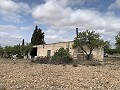 Casa de campo con 4 dormitorios, Garaje y Piscina in Real Estate Alicante
