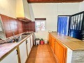 Prachtig veld met renovatiepotentieel in Almansa in Real Estate Alicante
