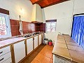Prachtig veld met renovatiepotentieel in Almansa in Real Estate Alicante