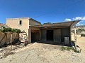 Charming country house to renovate in Monóvar in Real Estate Alicante