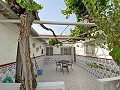 Maison de 3 chambres avec grande cour à Pinoso in Real Estate Alicante