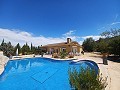 Großes Haus im Dorf in der Nähe von Pinoso und Monovar in Real Estate Alicante