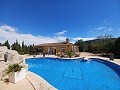 Großes Haus im Dorf in der Nähe von Pinoso und Monovar in Real Estate Alicante