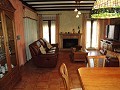 Wonderful villa with pool and garden in Pinoso in Real Estate Alicante