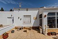 Atemberaubende freistehende Villa in Yecla mit Pool und Garage in Real Estate Alicante