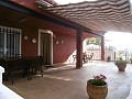 Villa mit Gästehaus und Pool in Real Estate Alicante