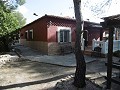 Villa mit Gästehaus und Pool in Real Estate Alicante