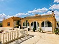 Wunderschön erhaltenes Landhaus in atemberaubender Yecla-Lage in Real Estate Alicante