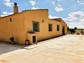 Wunderschön erhaltenes Landhaus in atemberaubender Yecla-Lage in Real Estate Alicante