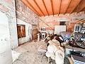 Riesiges Haus auf dem Land mit Grundstücken in Pinoso in Real Estate Alicante