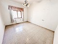 Amplia casa de 2 plantas en Pinoso in Real Estate Alicante