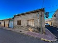 Amplia casa de 2 plantas en Pinoso in Real Estate Alicante