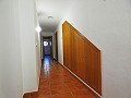 Villa de 7 dormitorios y 4 baños en Elda in Real Estate Alicante