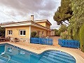 Villa de 7 dormitorios y 4 baños en Elda in Real Estate Alicante
