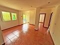 Villa de 7 dormitorios y 4 baños en Elda in Real Estate Alicante