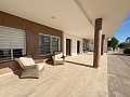 Superbe demeure avec piscine privée, terrain de sport et espace barbecue in Real Estate Alicante