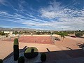 Superbe demeure avec piscine privée, terrain de sport et espace barbecue in Real Estate Alicante