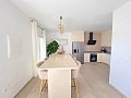 Hermosa villa de 3 dormitorios casi nueva in Real Estate Alicante