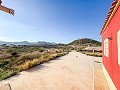 Charmante Villa de 4 Chambres avec de Superbes Vues Panoramiques in Real Estate Alicante